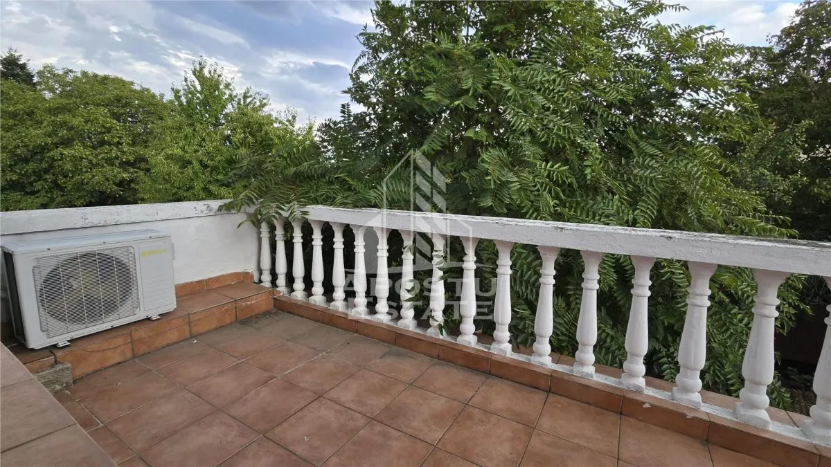 Duplex cu 5 camere si 3 bai, centrala proprie, zona Lipovei - foto 2