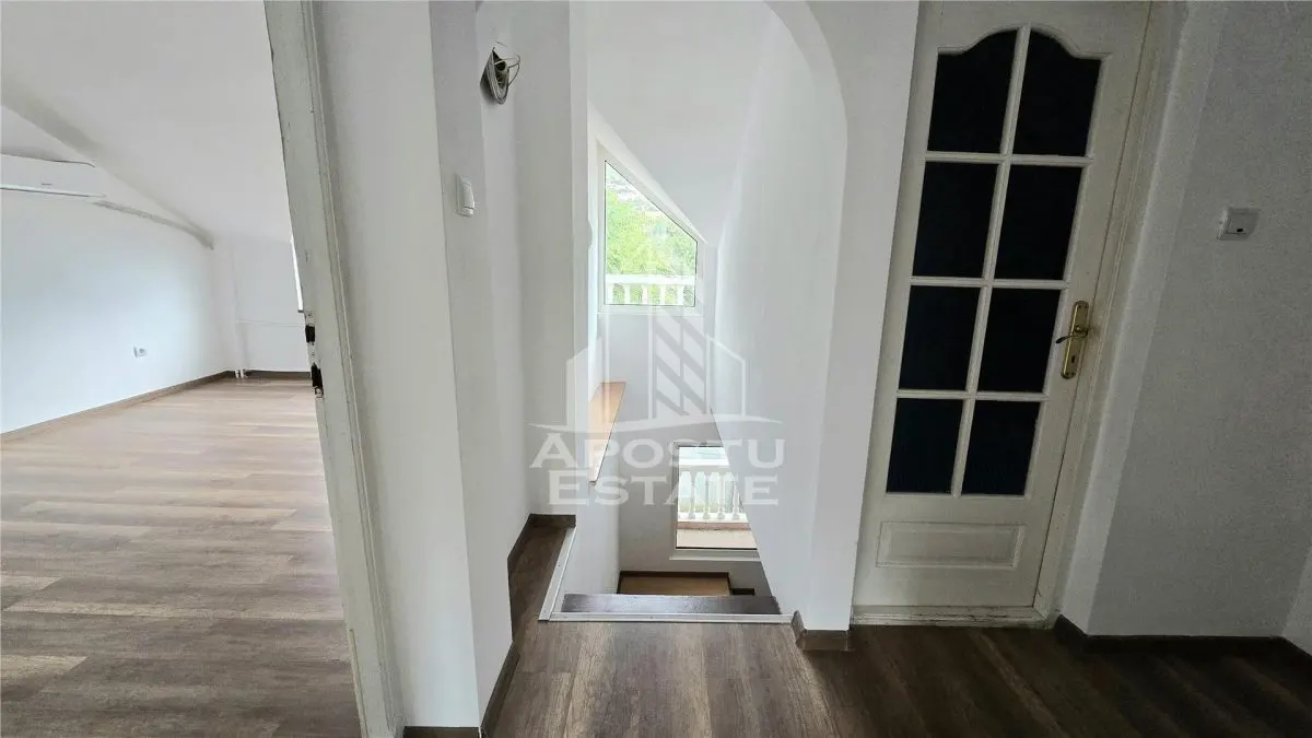 Duplex cu 5 camere si 3 bai, centrala proprie, zona Lipovei - foto 17