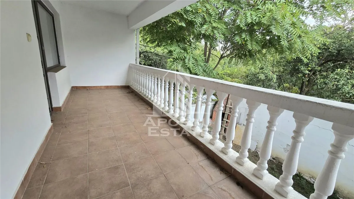 Duplex cu 5 camere si 3 bai, centrala proprie, zona Lipovei - foto 20
