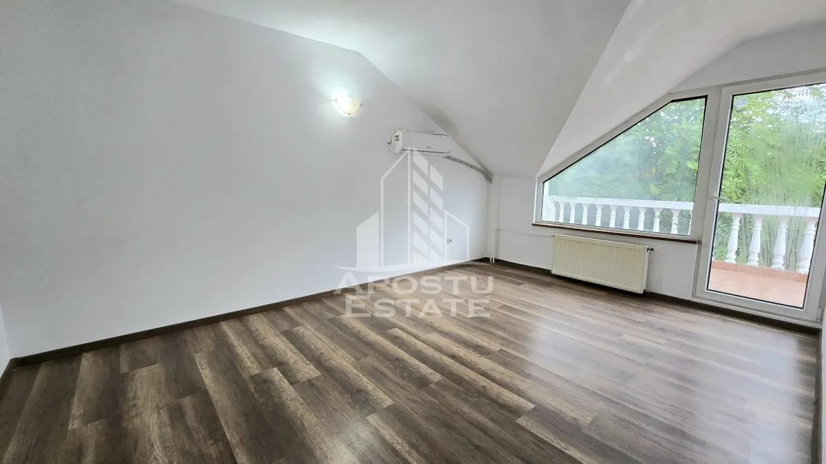 Duplex cu 5 camere si 3 bai, centrala proprie, zona Lipovei - foto 8