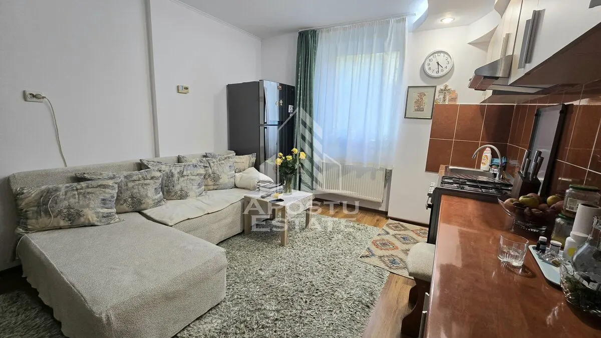 Apartament de vanzare cu 2 camere, centrala proprie, parter inalt, zona Ronat - foto 2