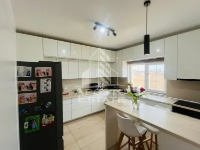 Casa individuala de vanzare, 5 camere si 2 bai, Sag - foto 7