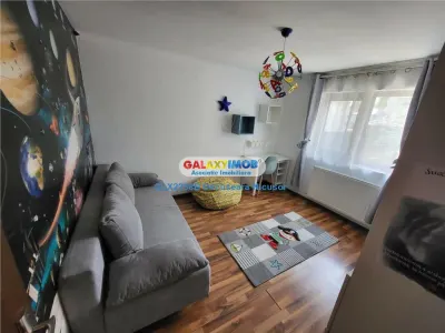 Casa, Str. Rachitei , 4 dormitoare si 1 living, 700 euro - Chiajna