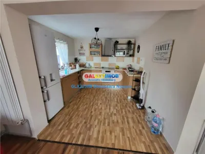 Casa, Str. Rachitei , 4 dormitoare si 1 living, 700 euro - foto 15