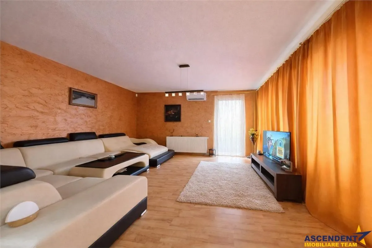 Film&3D!Confort,stil si functionalitate:Vila rezidential/ business,Livezeni,Mures. - foto 2