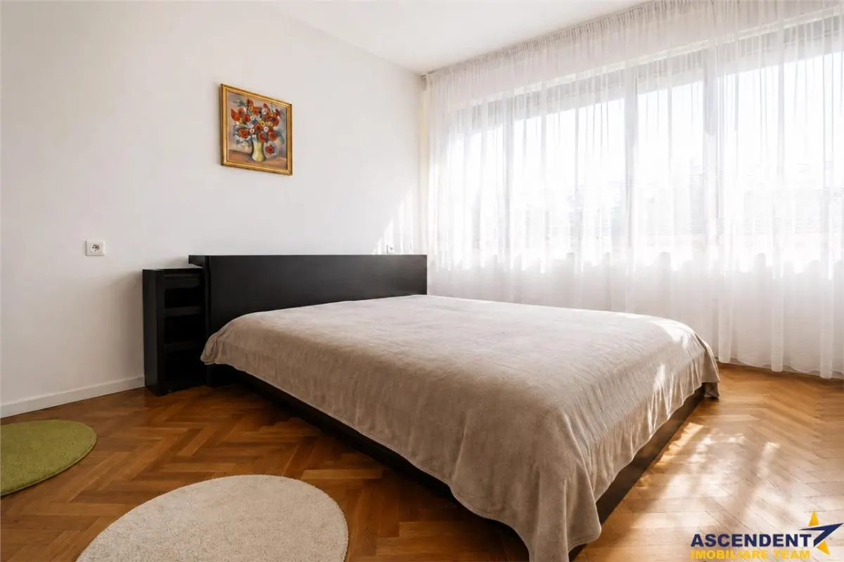 Resedinta luminoasa,farmec autentic,etaj 1, intimitate, acces facil, Piata Unirii.Centrul Istoric - foto 15