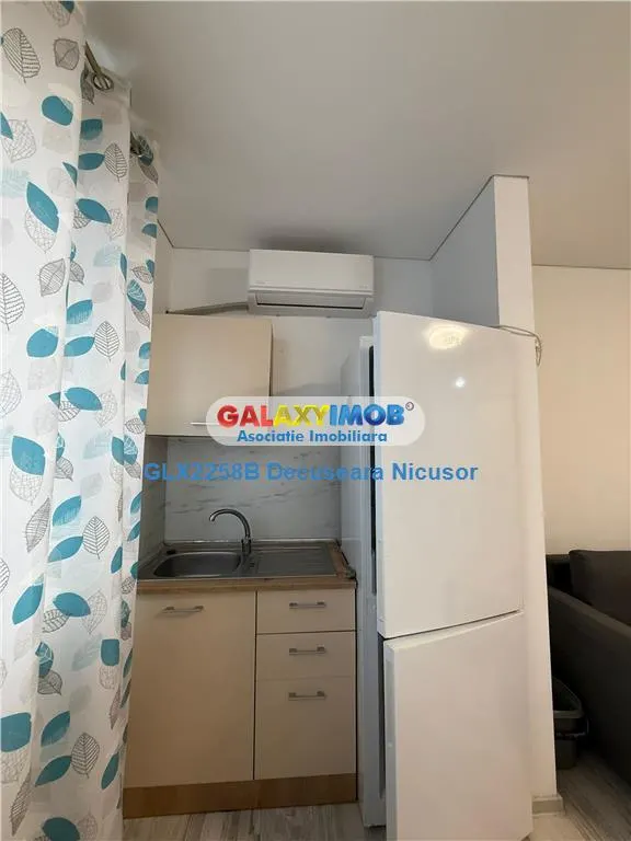 Garsoniera Militari Residence mobilata utilata 300 euro - foto 12
