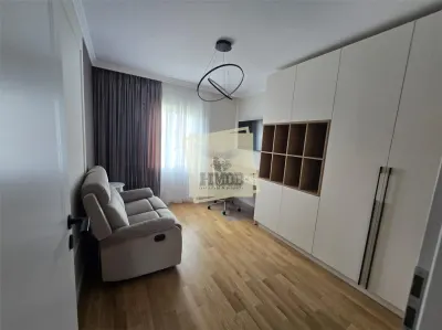 Casa Premium cu 4 camere 2 bai si curte 250 mp in Selimbar - foto 3