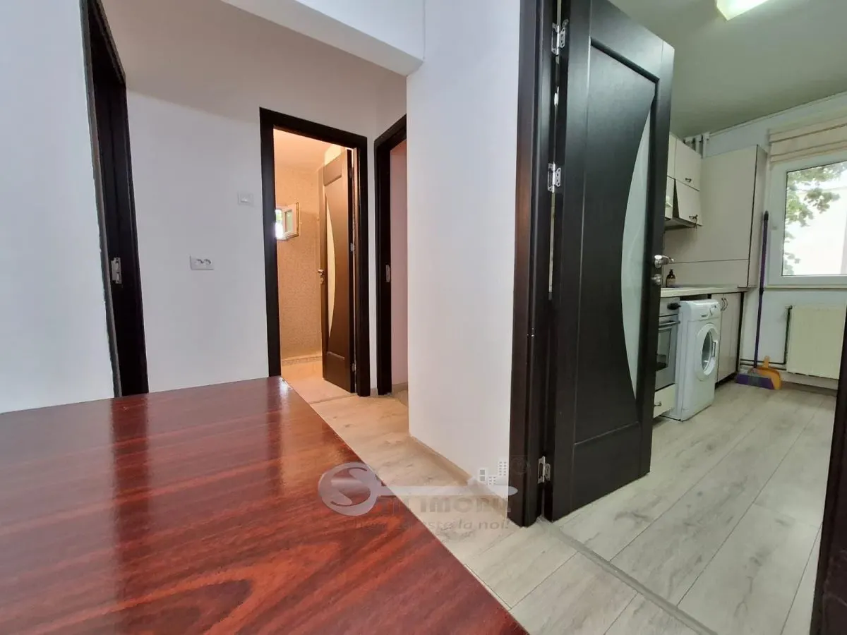 Apartament 2 camere, Cug la bd, etaj 2, baie cu geam, mobilat, vedere dubla 60 mp, liber - foto 1