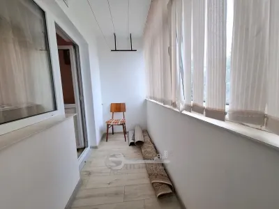 Apartament 2 camere, Cug la bd, etaj 2, baie cu geam, mobilat, vedere dubla 60 mp, liber - foto 14