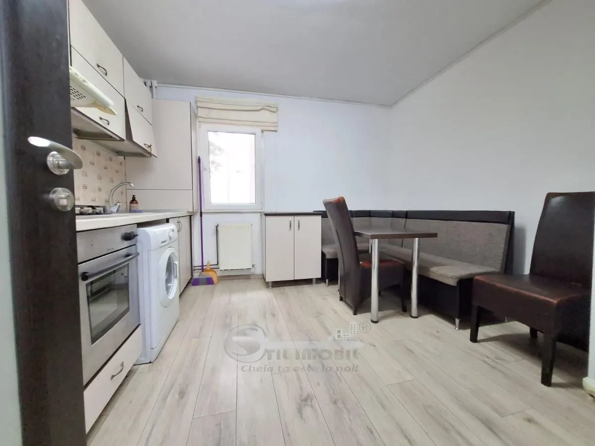 Apartament 2 camere, Cug la bd, etaj 2, baie cu geam, mobilat, vedere dubla 60 mp, liber - foto 17
