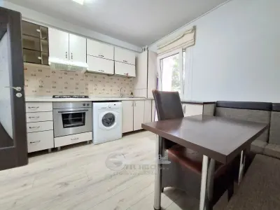 Apartament 2 camere, Cug la bd, etaj 2, baie cu geam, mobilat, vedere dubla 60 mp, liber - foto 4
