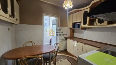 De vanzare apartament 3 camere, etaj 1, Rogerius - foto 5
