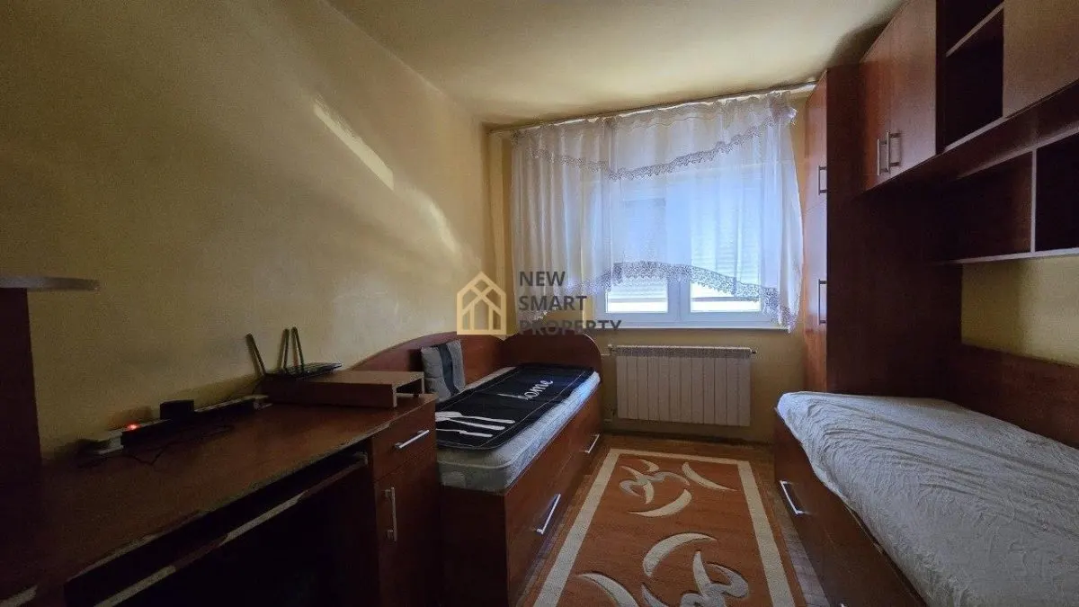 De vanzare apartament 3 camere, etaj 1, Rogerius - foto 8