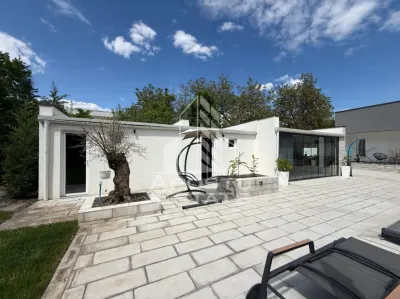 Casa individuala de lux, cu piscina, de vanzare, zona Lunei Timisoara - foto 3