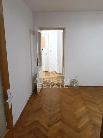 Apartament 3 camere de vanzare, zona Take Ionescu, Timisoara - foto 1