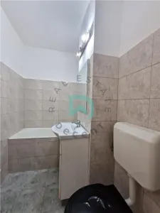 Garsoniera decomandata, Tractorul, Brasov - foto 4