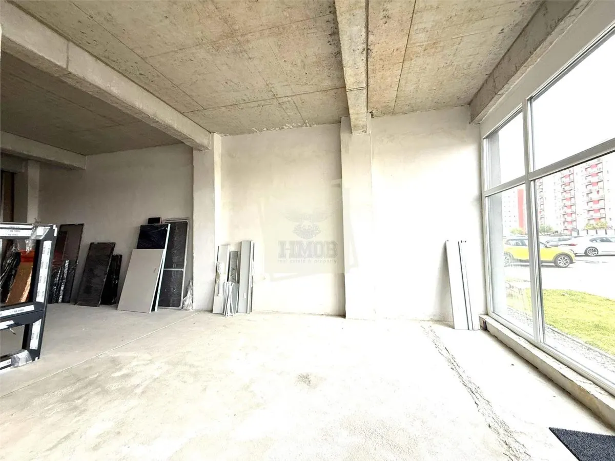 Spatiu comercial 140 mpu 4 parcari pretabil afacere Sibiu - foto 5