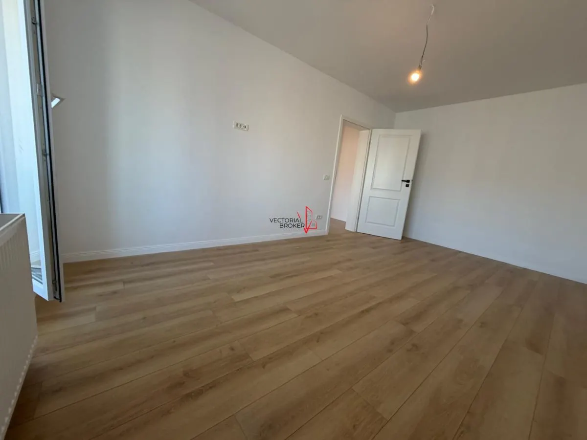 RENOVAT 2026 / DECOMANDAT / LA 2 PASI DE METROU - foto 2