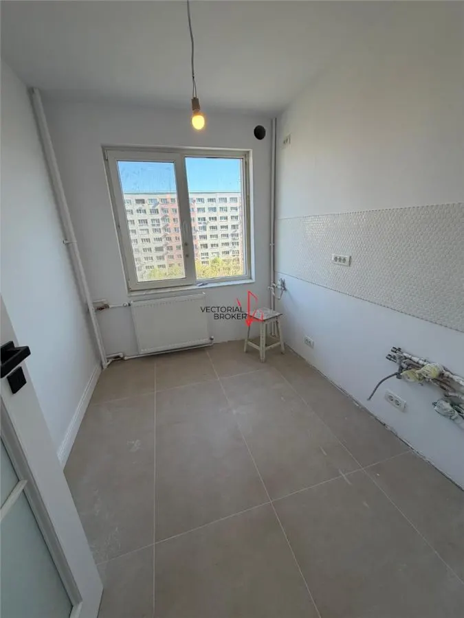 RENOVAT 2026 / DECOMANDAT / LA 2 PASI DE METROU - foto 4