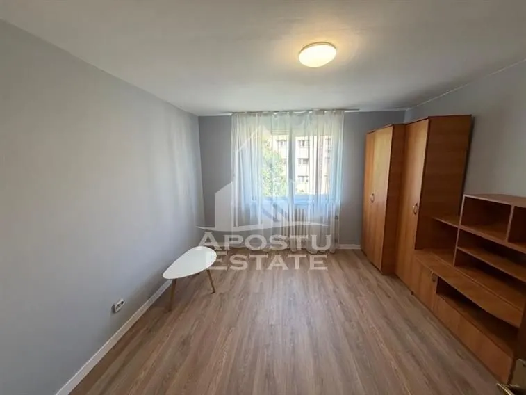 Garsoniera de vanzare renovata, etaj 3, zona Buziasului, Timisoara - foto 1