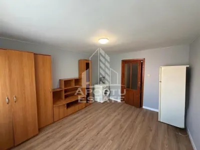 Garsoniera de vanzare renovata, etaj 3, zona Buziasului, Timisoara - foto 2