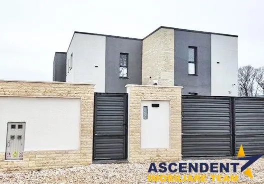 Vila impozanta, aspect deosebit, configuratie tip duplex, view, Brasov - foto 11