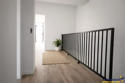 Vila impozanta, aspect deosebit, configuratie tip duplex, view, Brasov - foto 3