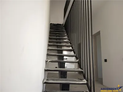 Vila impozanta, aspect deosebit, configuratie tip duplex, view, Brasov - foto 5