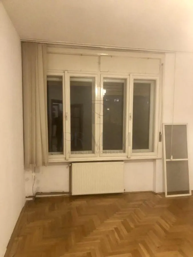 Apartament 3 camere Zona Circumvalatiunii Aproape de Iulius Town - foto 4