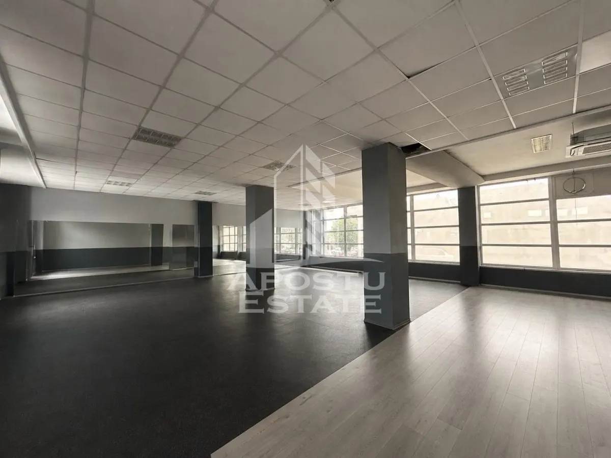 Spatiu comercial de inchiriat, 354 mp zona Girocului. - foto 1