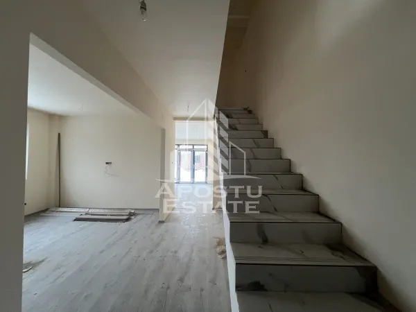 Casă 4 camere Moșnița Nouă - poza 1