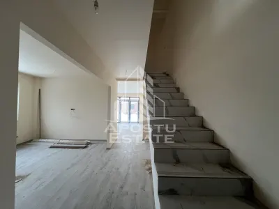 De inchiriat vila cu pozitie excelenta, ptr locuit sau sediu firma - Mosnita Noua