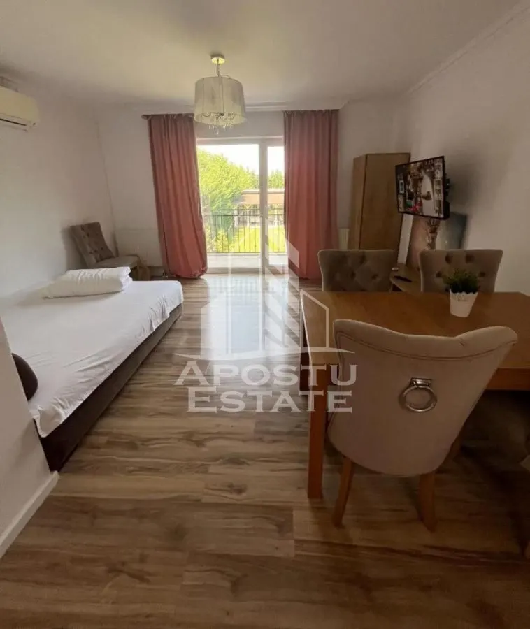 Cladire cu 4 apartamente si sala de evenimente ptr 60 persoane - foto 3