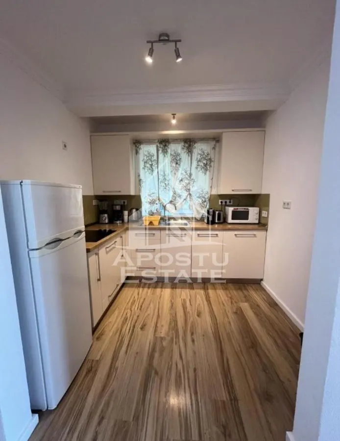 Cladire cu 4 apartamente si sala de evenimente ptr 60 persoane - foto 7