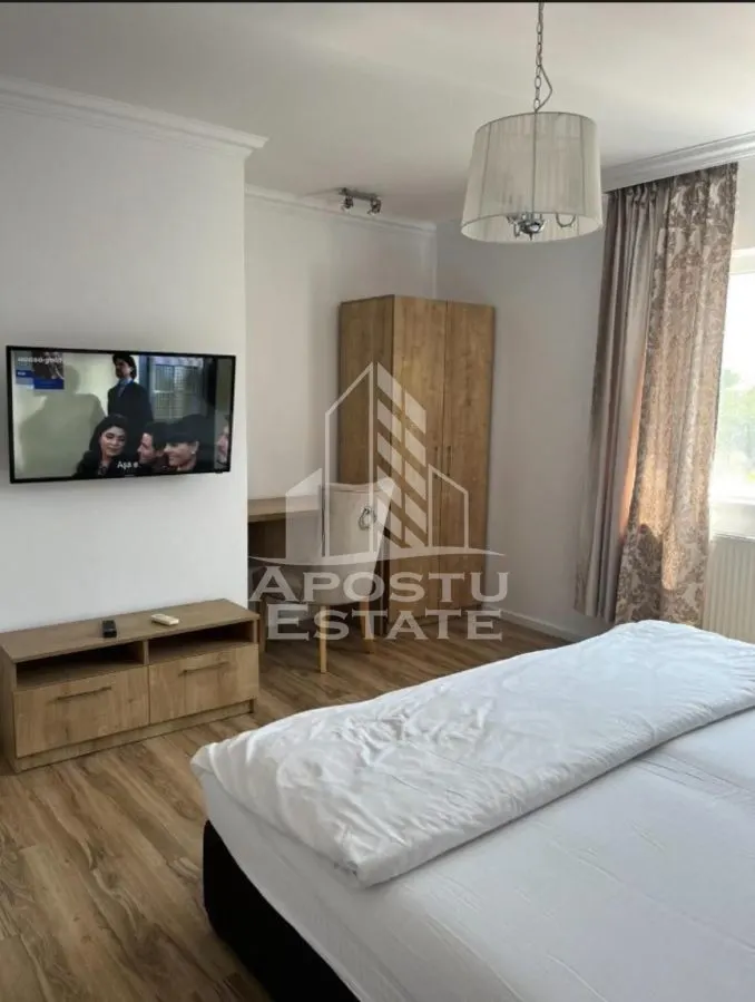 Cladire cu 4 apartamente si sala de evenimente ptr 60 persoane - foto 9