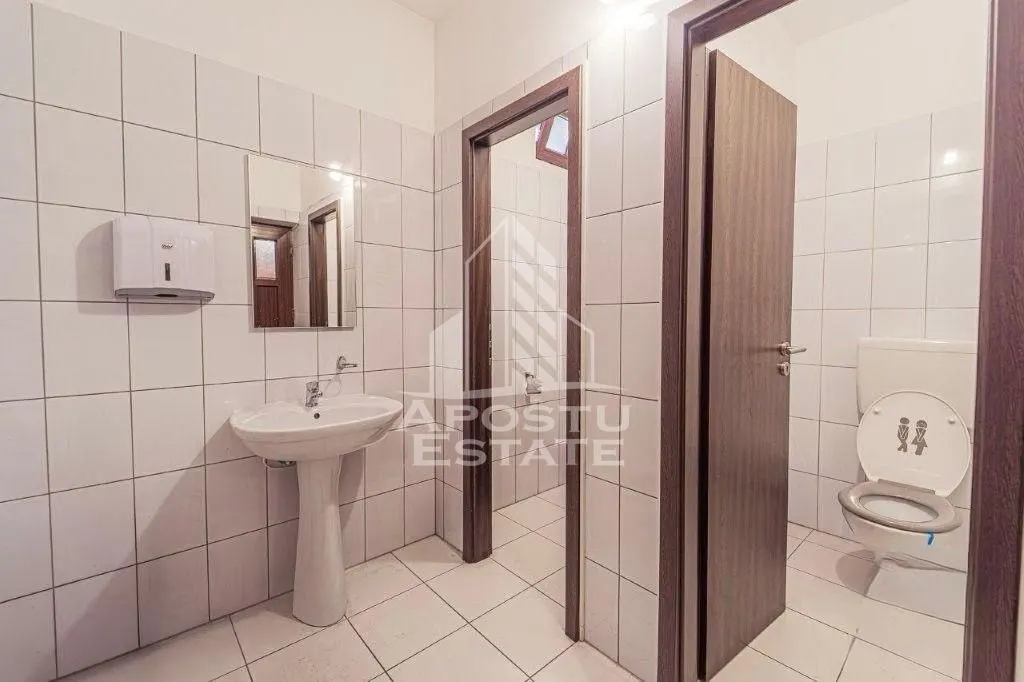 DE VANZARE Casa individuala cu pozitie si vizibilitate - foto 17
