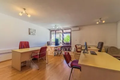 DE VANZARE Casa individuala cu pozitie si vizibilitate - foto 18