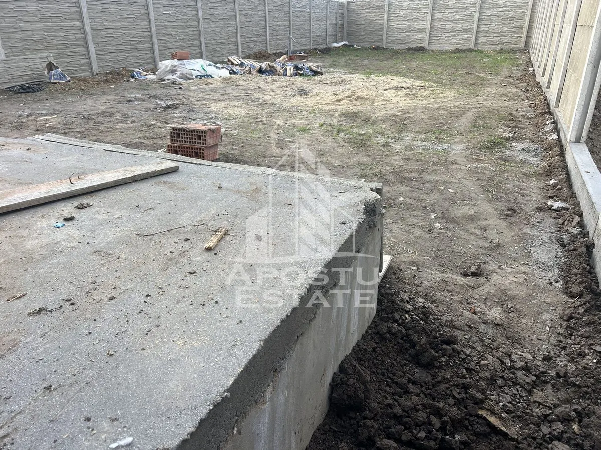 DE VANZARE casa alipita in Covaci cu curte mare - foto 18