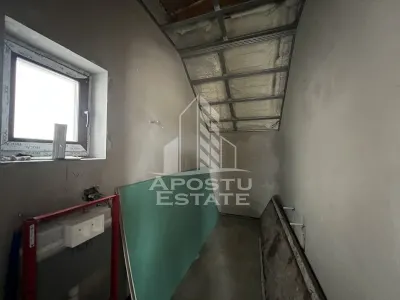 DE VANZARE casa alipita in Covaci cu curte mare - foto 3