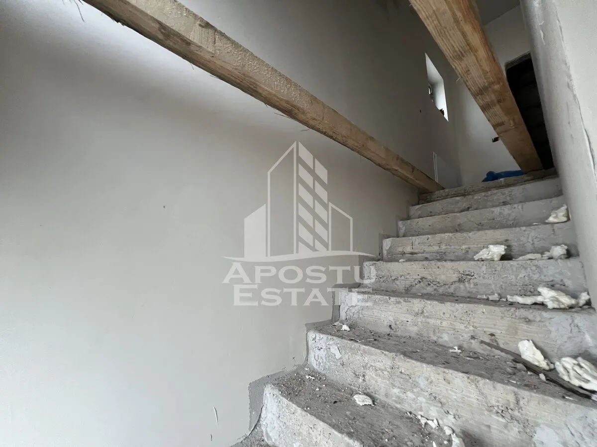 DE VANZARE casa alipita in Covaci cu curte mare - foto 10