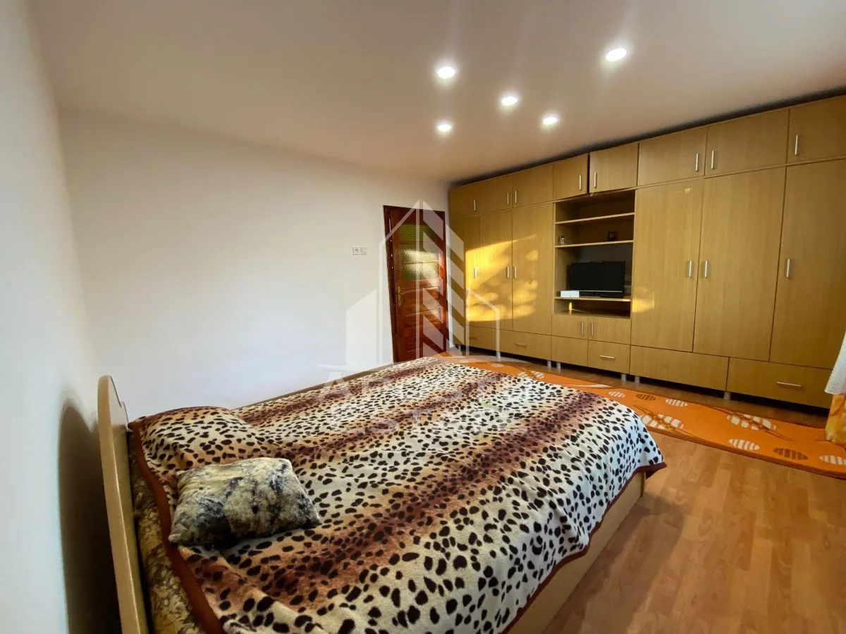 Casa P+1 cu 2 apartamente - pozitie excelenta pe Aleea Ghirodei - foto 23