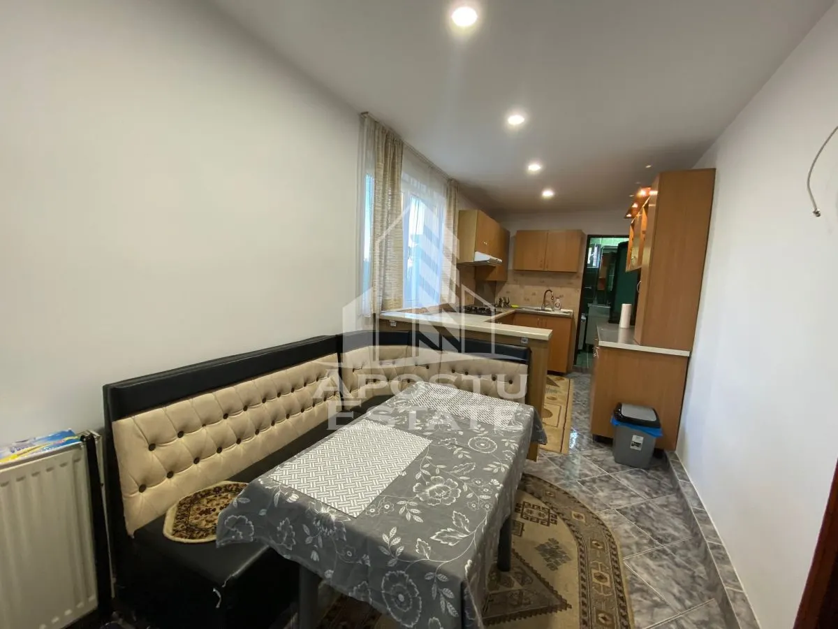 Casa P+1 cu 2 apartamente - pozitie excelenta pe Aleea Ghirodei - foto 8