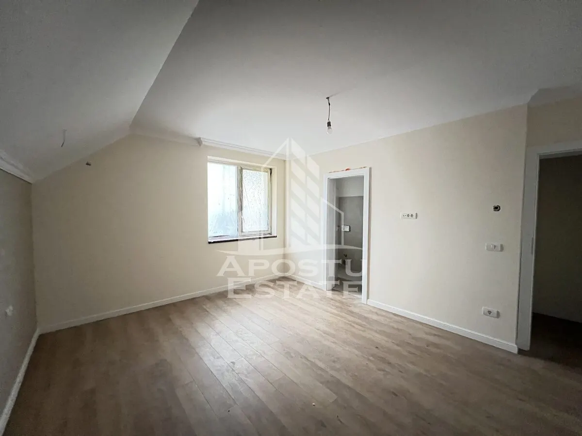 DUPLEX DE VANZARE cu suprafata foarte generoasa in Giarmata Mare - foto 17