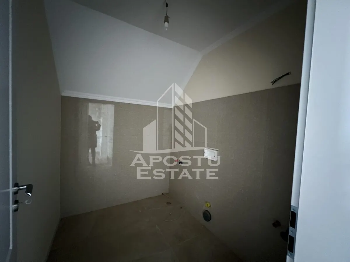 DUPLEX DE VANZARE cu suprafata foarte generoasa in Giarmata Mare - foto 10