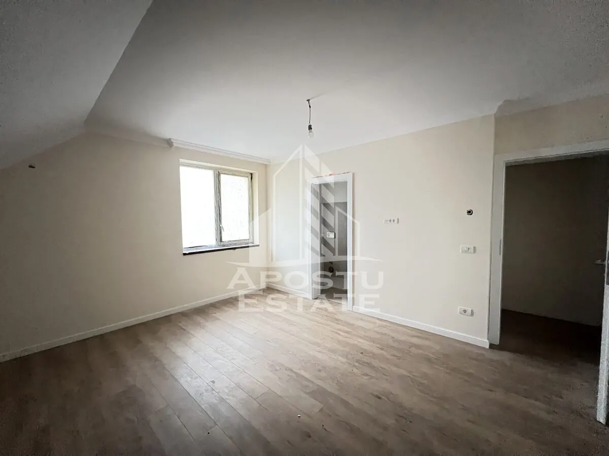 DUPLEX DE VANZARE cu suprafata foarte generoasa in Giarmata Mare - foto 23