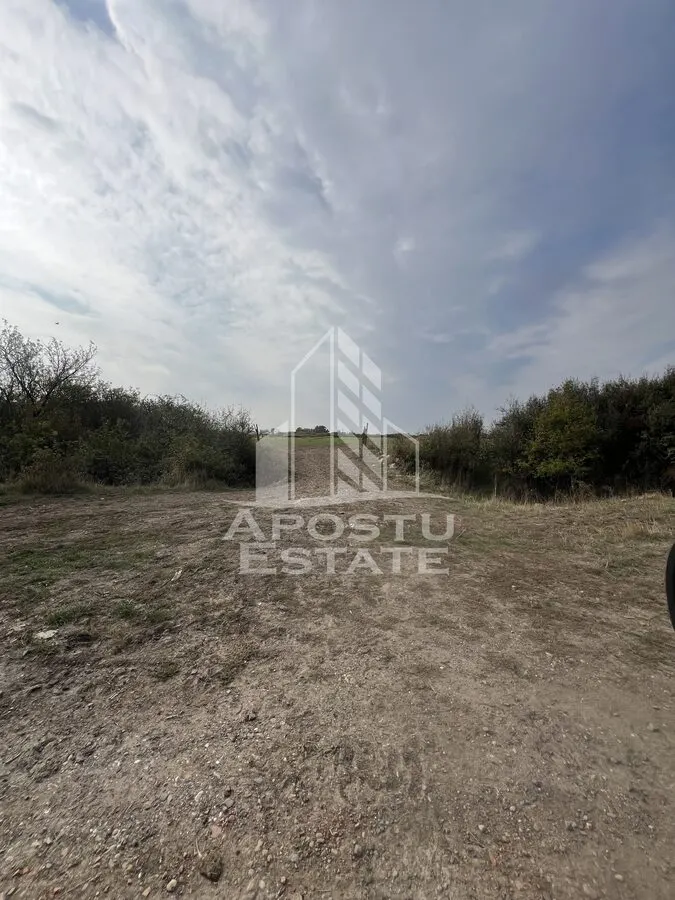 DE VANZARE â€“ Teren 758 mp, zona Metro 2 â€“ cu potential excelent de dez - foto 1