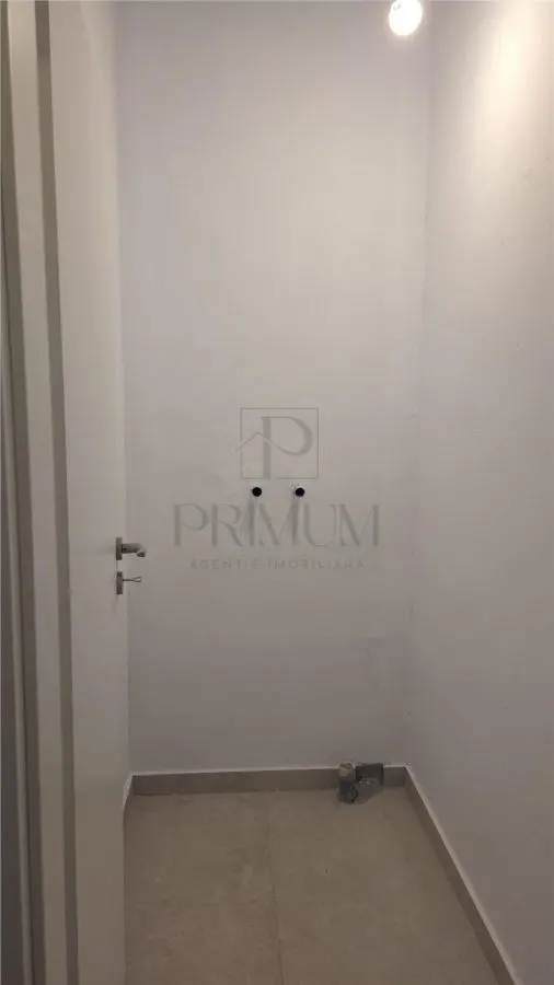 Spatiu comercial cu vitrine mari - Lipovei - foto 6