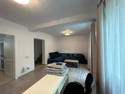 Vila duplex 4 camere la 3 minute de Bellaria - Iasi