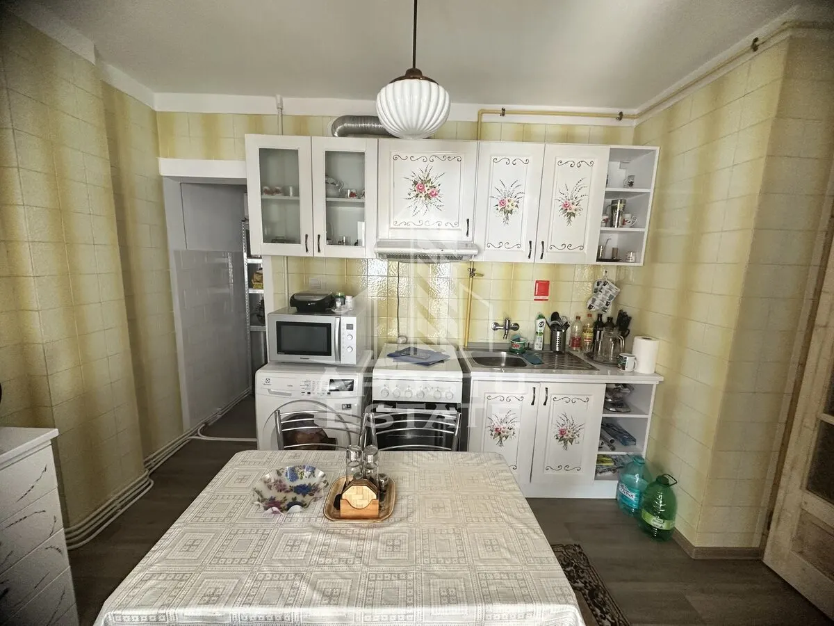 Apartament de vanzare cu 3 camere, 2 bai, 76mp, zona Spitalul Judetean - foto 8